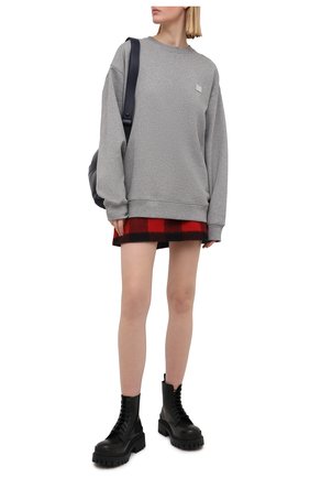 Женский хлопковый свитшот ACNE STUDIOS светло-серого цвета по цене 22150 руб., арт. CI0010/W | Фото 2 Женский хлопковый свитшот ACNE STUDIOS светло-серого цвета, арт. CI0010/W | Фото 2
