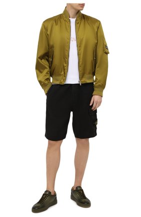 Мужские льняные шорты STONE ISLAND черного цвета по цене 20700 руб., арт. 7415L1201 | Фото 2 Мужские льняные шорты STONE ISLAND черного цвета, арт. 7415L1201 | Фото 2