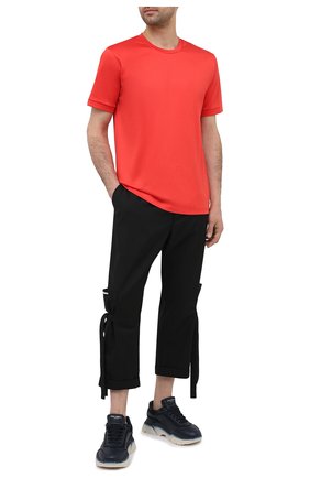 Мужская хлопковая футболка GIORGIO ARMANI красного цвета, арт. 3KSM93/SJXDZ | Фото 2 (Рукава: Короткие; Длина (для топов): Стандартные; Материал внешний: Хлопок; Принт: Без принта; Стили: Кэжуэл)