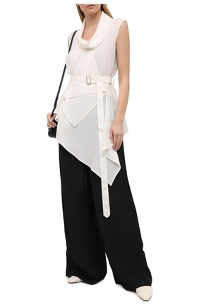Женские брюки JW ANDERSON черного цвета по цене 49950 руб., арт. TR0107 PG0161 | Фото 2 Женские брюки JW ANDERSON черного цвета, арт. TR0107 PG0161 | Фото 2