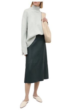 Женская кожаная юбка LORO PIANA темно-зеленого цвета по цене 411500 руб., арт. FAL5455 | Фото 2 Женская кожаная юбка LORO PIANA темно-зеленого цвета, арт. FAL5455 | Фото 2 (Стили: Гранж; Материал подклада: Шелк; Женское Кросс-КТ: Юбка-одежда; Длина Ж (юбки, платья, шорты): Миди; Материал внешний: Натуральная кожа)