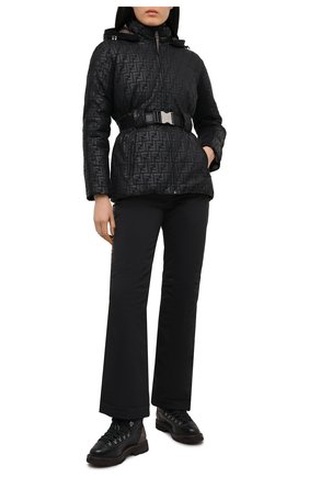 Женская двусторонняя куртка FENDI черного цвета по цене 235000 руб., арт. FAN015 AEQX | Фото 2 Женская двусторонняя куртка FENDI черного цвета, арт. FAN015 AEQX | Фото 2