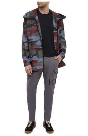 Мужская куртка DSQUARED2 разноцветного цвета по цене 103500 руб., арт. S74AM1161/S53701 | Фото 2 Мужская куртка DSQUARED2 разноцветного цвета, арт. S74AM1161/S53701 | Фото 2
