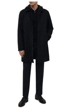 Мужской комплект из плаща и жилета Z ZEGNA темно-синего цвета по цене 110500 руб., арт. VW037/ZZ205 | Фото 2 Мужской комплект из плаща и жилета Z ZEGNA темно-синего цвета, арт. VW037/ZZ205 | Фото 2 (Мужское Кросс-КТ: Плащ-верхняя одежда; Рукава: Длинные; Материал подклада: Синтетический материал; Длина (верхняя одежда): До середины бедра; Стили: Кэжуэл; Материал внешний: Синтетический материал)