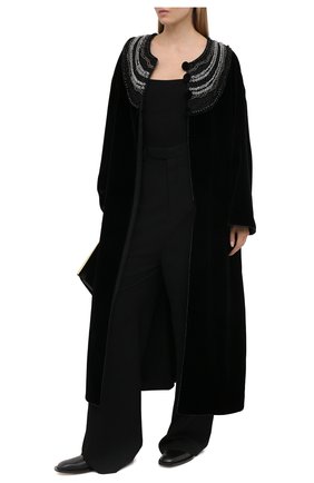 Женское бархатное пальто GIORGIO ARMANI черного цвета по цене 866500 руб., арт. 0WH0L06B/T028Q | Фото 2 Женское бархатное пальто GIORGIO ARMANI черного цвета, арт. 0WH0L06B/T028Q | Фото 2