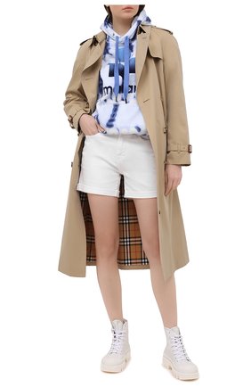 Женские джинсовые шорты 7 FOR ALL MANKIND белого цвета по цене 12850 руб., арт. JSWUA850WH | Фото 2 Женские джинсовые шорты 7 FOR ALL MANKIND белого цвета, арт. JSWUA850WH | Фото 2