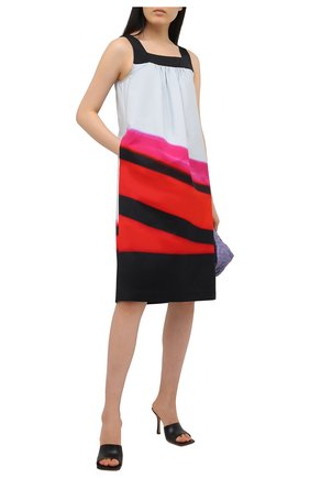 Женское хлопковое платье DRIES VAN NOTEN красного цвета по цене 63350 руб., арт. 211-31076-2142 | Фото 2 Женское хлопковое платье DRIES VAN NOTEN красного цвета, арт. 211-31076-2142 | Фото 2