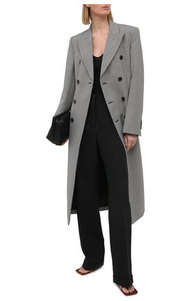 Женское шерстяное пальто WARDROBE.NYC черно-белого цвета по цене 146500 руб., арт. W4010HTR05 | Фото 2 Женское шерстяное пальто WARDROBE.NYC черно-белого цвета, арт. W4010HTR05 | Фото 2 (Длина (верхняя одежда): Длинные; Материал подклада: Купро; Рукава: Длинные; Материал внешний: Шерсть; 1-2-бортные: Двубортные; Стили: Кэжуэл)