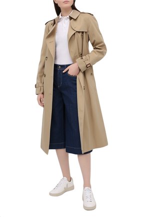 Женские джинсовые шорты VERSACE JEANS COUTURE темно-синего цвета по цене 26100 руб., арт. A1HWA05I-WDP505/AQ954 | Фото 2 Женские джинсовые шорты VERSACE JEANS COUTURE темно-синего цвета, арт. A1HWA05I-WDP505/AQ954 | Фото 2