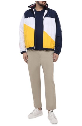 Мужская хлопковая футболка POLO RALPH LAUREN темно-синего цвета по цене 8705 руб., арт. 711746817/PRL BS | Фото 2 Мужская хлопковая футболка POLO RALPH LAUREN темно-синего цвета, арт. 711746817/PRL BS | Фото 2 (Материал внешний: Хлопок; Big sizes: Big Sizes; Стили: Кэжуэл; Рукава: Короткие; Принт: Без принта; Длина (для топов): Удлиненные)