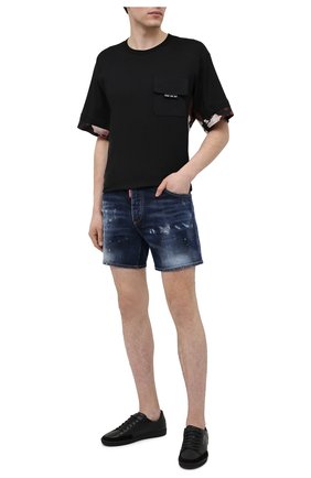 Мужские джинсовые шорты DSQUARED2 темно-синего цвета по цене 37650 руб., арт. S74MU0649/S30664 | Фото 2 Мужские джинсовые шорты DSQUARED2 темно-синего цвета, арт. S74MU0649/S30664 | Фото 2 (Материал внешний: Хлопок, Деним; Кросс-КТ: Деним; Длина Шорты М: До колена; Принт: Без принта; Стили: Гранж)