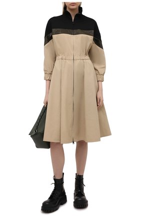 Женское платье MONCLER бежевого цвета по цене 59300 руб., арт. G1-093-2G709-00-5499N | Фото 2 Женское платье MONCLER бежевого цвета, арт. G1-093-2G709-00-5499N | Фото 2