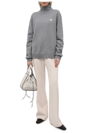 Женская шерстяная водолазка ACNE STUDIOS серого цвета по цене 31450 руб., арт. C60029/W | Фото 2 Женская шерстяная водолазка ACNE STUDIOS серого цвета, арт. C60029/W | Фото 2