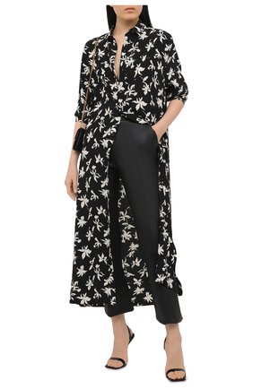 Женское шелковое платье SAINT LAURENT черно-белого цвета по цене 157500 руб., арт. 642423/Y2C16 | Фото 2 Женское шелковое платье SAINT LAURENT черно-белого цвета, арт. 642423/Y2C16 | Фото 2