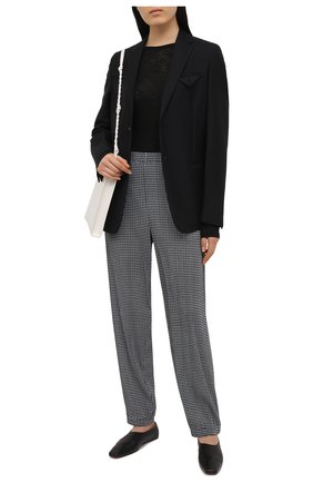 Женские брюки GIORGIO ARMANI черно-белого цвета по цене 79950 руб., арт. 3KAP52/AJBSZ | Фото 2 Женские брюки GIORGIO ARMANI черно-белого цвета, арт. 3KAP52/AJBSZ | Фото 2