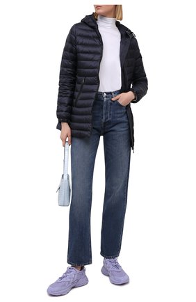 Женская пуховая куртка MONCLER темно-синего цвета, арт. G1-093-1B113-00-5396Q | Фото 2 (Стили: Кэжуэл; Материал подклада: Синтетический материал; Материал внешний: Синтетический материал; Кросс-КТ: Пуховик, Куртка; Материал утеплителя: Пух и перо; Длина (верхняя одежда): Короткие; Рукава: Длинные; Региональные ограничения белый список (Axapta Mercury): RU)