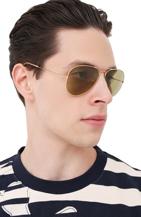 Женские солнцезащитные очки RAY-BAN золотого цвета по цене 0 руб., арт. 3025-90644C | Фото 3 Женские солнцезащитные очки RAY-BAN золотого цвета, арт. 3025-90644C | Фото 3 (Кросс-КТ: С/з-унисекс; Региональные ограничения белый список (Axapta Mercury): RU; Тип очков: С/з; Очки форма: Авиаторы; Оптика Гендер: оптика-унисекс)