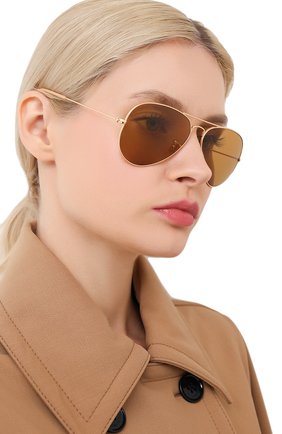 Женские солнцезащитные очки RAY-BAN золотого цвета по цене 14100 руб., арт. 3025-90644I | Фото 2 Женские солнцезащитные очки RAY-BAN золотого цвета, арт. 3025-90644I | Фото 2
