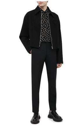 Мужские шерстяные брюки DRIES VAN NOTEN черного цвета по цене 64800 руб., арт. 211-20921-2227 | Фото 2 Мужские шерстяные брюки DRIES VAN NOTEN черного цвета, арт. 211-20921-2227 | Фото 2 (Материал подклада: Хлопок; Стили: Классический; Материал внешний: Шерсть; Случай: Формальный, Повседневный; Длина (брюки, джинсы): Стандартные)