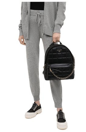 Женский рюкзак slater medium MICHAEL MICHAEL KORS черного цвета по цене 33550 руб., арт. 30H0G04B2T | Фото 2 Женский рюкзак slater medium MICHAEL MICHAEL KORS черного цвета, арт. 30H0G04B2T | Фото 2