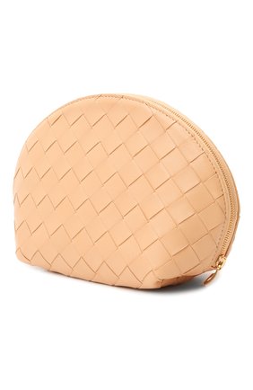 Женская кожаная косметичка BOTTEGA VENETA бежевого цвета по цене 52950 руб., арт. 608065/VCPP2 | Фото 2 Женская кожаная косметичка BOTTEGA VENETA бежевого цвета, арт. 608065/VCPP2 | Фото 2