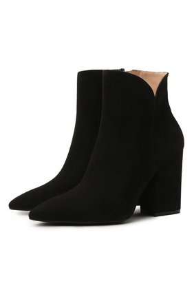 Женские замшевые ботильоны vera STUART WEITZMAN черного цвета по цене 56750 руб., арт. S0490 | Фото 1 Женские замшевые ботильоны vera STUART WEITZMAN черного цвета, арт. S0490 | Фото 1