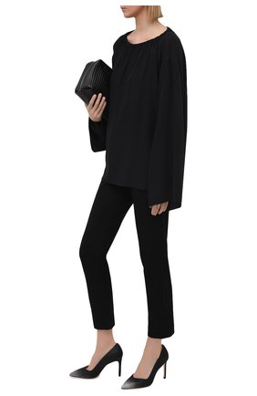 Женские текстильные туфли anny STUART WEITZMAN черного цвета по цене 34050 руб., арт. S0601 | Фото 2 Женские текстильные туфли anny STUART WEITZMAN черного цвета, арт. S0601 | Фото 2