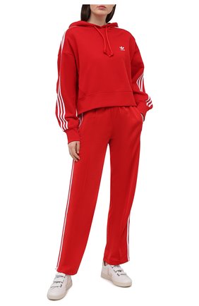 Женский хлопковое худи ADIDAS ORIGINALS красного цвета по цене 5000 руб., арт. GN2892 | Фото 2 Женский хлопковое худи ADIDAS ORIGINALS красного цвета, арт. GN2892 | Фото 2