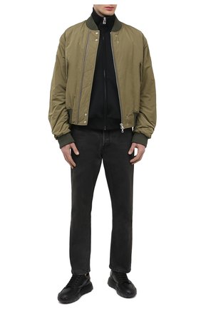 Мужские кожаные кроссовки ALEXANDER MCQUEEN черного цвета по цене 45950 руб., арт. 645887/WHZ9A | Фото 2 Мужские кожаные кроссовки ALEXANDER MCQUEEN черного цвета, арт. 645887/WHZ9A | Фото 2