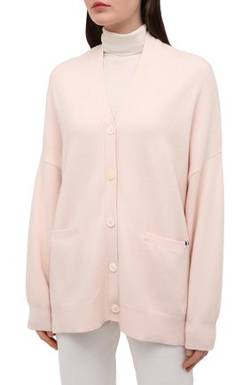Женский кашемировый кардиган EXTREME CASHMERE светло-розового цвета по цене 57800 руб., арт. 024/T0KI0 | Фото 3 Женский кашемировый кардиган EXTREME CASHMERE светло-розового цвета, арт. 024/T0KI0 | Фото 3 (Материал внешний: Шерсть, Кашемир; Рукава: Длинные; Длина (для топов): Удлиненные; Региональные ограничения белый список (Axapta Mercury): RU; Женское Кросс-КТ: кардиган-трикотаж; Стили: Кэжуэл)