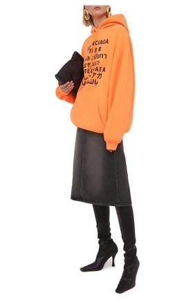 Женский худи BALENCIAGA оранжевого цвета по цене 67450 руб., арт. 578135/TJVI6 | Фото 2 Женский худи BALENCIAGA оранжевого цвета, арт. 578135/TJVI6 | Фото 2 (Длина (для топов): Удлиненные; Материал внешний: Хлопок, Синтетический материал; Рукава: Длинные; Женское Кросс-КТ: Худи-одежда; Стили: Спорт-шик)