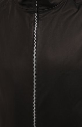 Мужской кожаный бомбер ANDREA CAMPAGNA черного цвета, арт. 60400E1652600 | Фото 5 (Кросс-КТ: Куртка; Рукава: Длинные; Принт: Без принта; Материал внешний: Натуральная кожа; Мужское Кросс-КТ: Кожа и замша; Длина (верхняя одежда): Короткие; Материал подклада: Шелк; Стили: Кэжуэл)