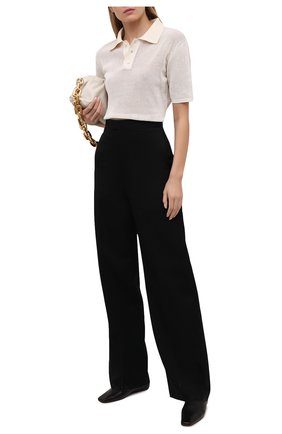 Женские шерстяные брюки BOTTEGA VENETA черного цвета по цене 99500 руб., арт. 653518/VKIS0 | Фото 2 Женские шерстяные брюки BOTTEGA VENETA черного цвета, арт. 653518/VKIS0 | Фото 2