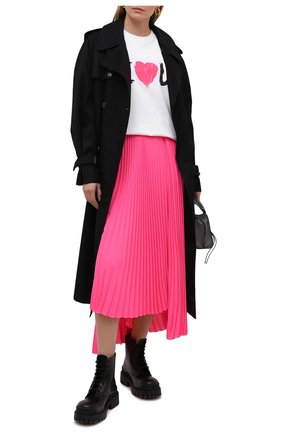 Женская хлопковая футболка BALENCIAGA белого цвета по цене 56150 руб., арт. 612965/TJVL5 | Фото 2 Женская хлопковая футболка BALENCIAGA белого цвета, арт. 612965/TJVL5 | Фото 2