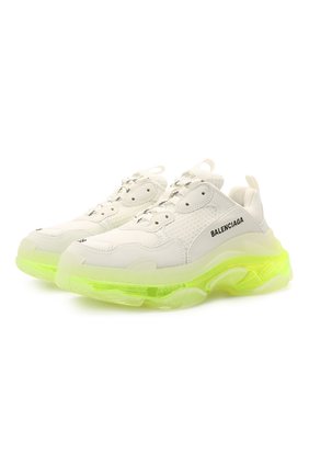 Женские текстильные кроссовки triple s BALENCIAGA белого цвета по цене 628500 тенге, арт. 544351/W2FR1 | Фото 1 Женские текстильные кроссовки triple s BALENCIAGA белого цвета, арт. 544351/W2FR1 | Фото 1 (Подошва: Платформа; Материал внутренний: Текстиль; Материал внешний: Текстиль; Материал утеплителя: Без утеплителя; Стили: Гранж)