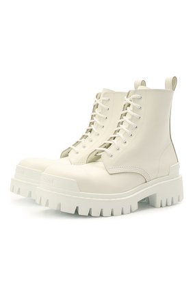 Женские кожаные ботинки strike BALENCIAGA белого цвета по цене 79950 руб., арт. 590974/WA967 | Фото 1 Женские кожаные ботинки strike BALENCIAGA белого цвета, арт. 590974/WA967 | Фото 1