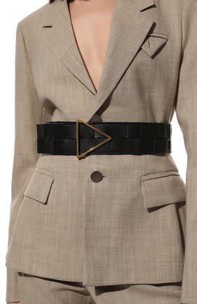 Женский кожаный ремень BOTTEGA VENETA черного цвета по цене 56550 руб., арт. 651252/VMAY2 | Фото 2 Женский кожаный ремень BOTTEGA VENETA черного цвета, арт. 651252/VMAY2 | Фото 2 (Материал: Кожа)