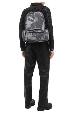 Мужской текстильный рюкзак DOLCE & GABBANA серого цвета по цене 121500 руб., арт. BM1961/A0282 | Фото 2 Мужской текстильный рюкзак DOLCE & GABBANA серого цвета, арт. BM1961/A0282 | Фото 2 (Материал: Текстиль; Размер: large)