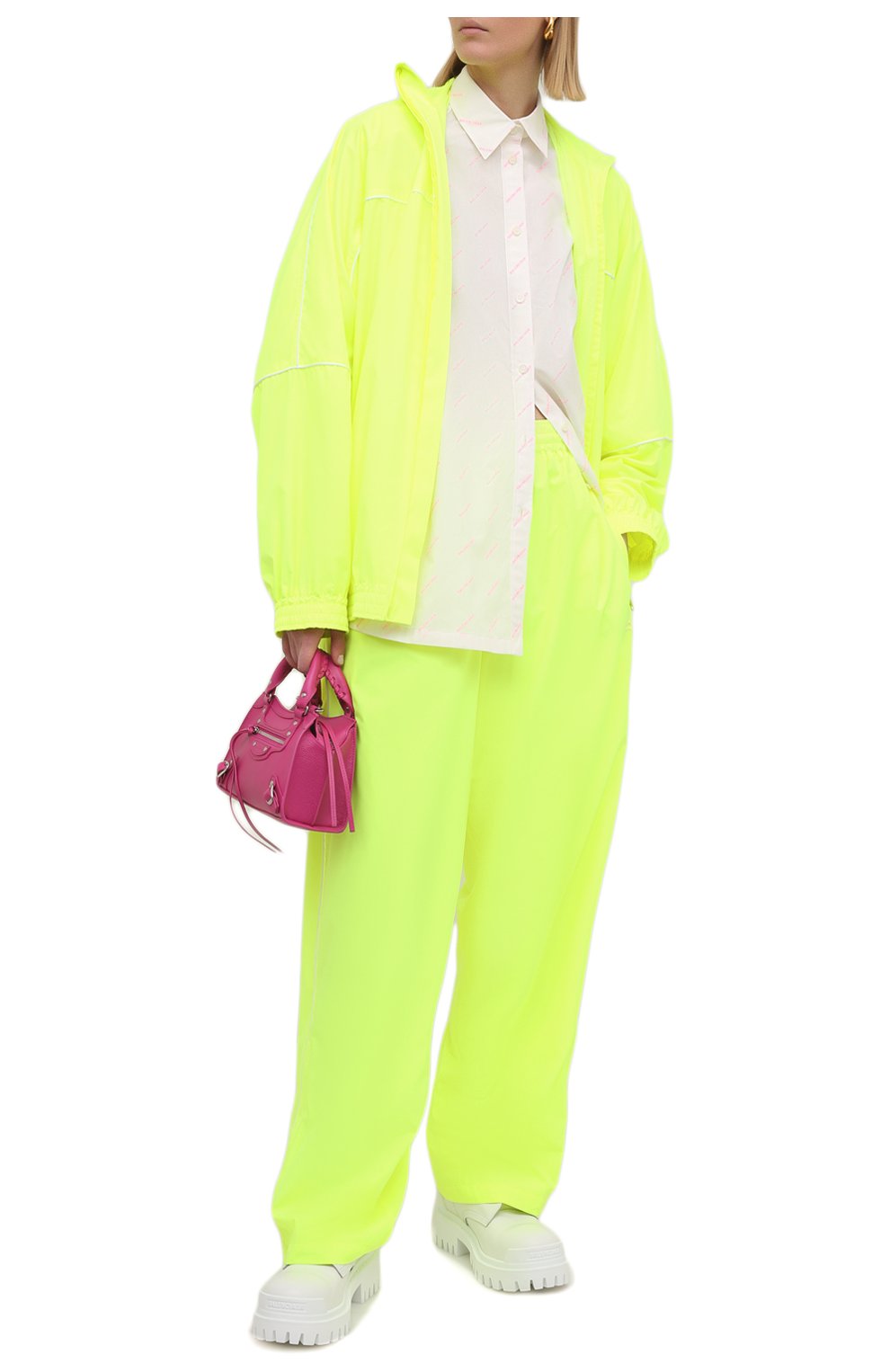 Женская куртка BALENCIAGA светло-зеленого цвета, арт. 643053/TJ0C1 | Фото 2 (Кросс-КТ: Куртка, Ветровка; Рукава: Длинные; Длина (верхняя одежда): До середины бедра; Материал внешний: Синтетический материал; Региональные ограничения белый список (Axapta Mercury): RU; Стили: Спорт-шик; Материал подклада: Синтетический материал)