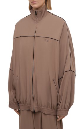 Женская куртка BALENCIAGA светло-коричневого цвета, арт. 643053/TF002 | Фото 3 (Кросс-КТ: Куртка, Ветровка; Рукава: Длинные; Длина (верхняя одежда): До середины бедра; Стили: Спорт-шик; Материал внешний: Лиоцелл, Растительное волокно; Материал подклада: Синтетический материал)