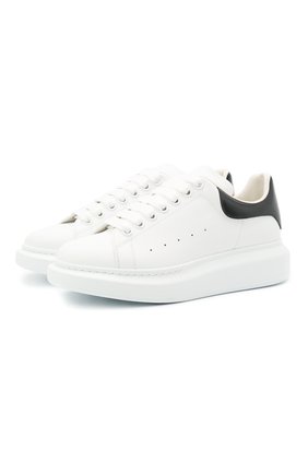 Женские кожаные кеды ALEXANDER MCQUEEN черно-белого цвета по цене 48750 руб., арт. 660387/WIA4I | Фото 1 Женские кожаные кеды ALEXANDER MCQUEEN черно-белого цвета, арт. 660387/WIA4I | Фото 1