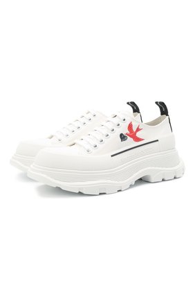 Женская текстильные ботинки tread slick ALEXANDER MCQUEEN белого цвета по цене 59450 руб., арт. 660390/W4L3R | Фото 1 Женская текстильные ботинки tread slick ALEXANDER MCQUEEN белого цвета, арт. 660390/W4L3R | Фото 1