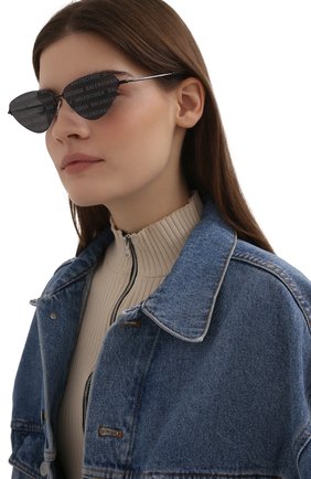 Женские солнцезащитные очки BALENCIAGA черного цвета по цене 33400 руб., арт. BB0015S 010 | Фото 2 Женские солнцезащитные очки BALENCIAGA черного цвета, арт. BB0015S 010 | Фото 2