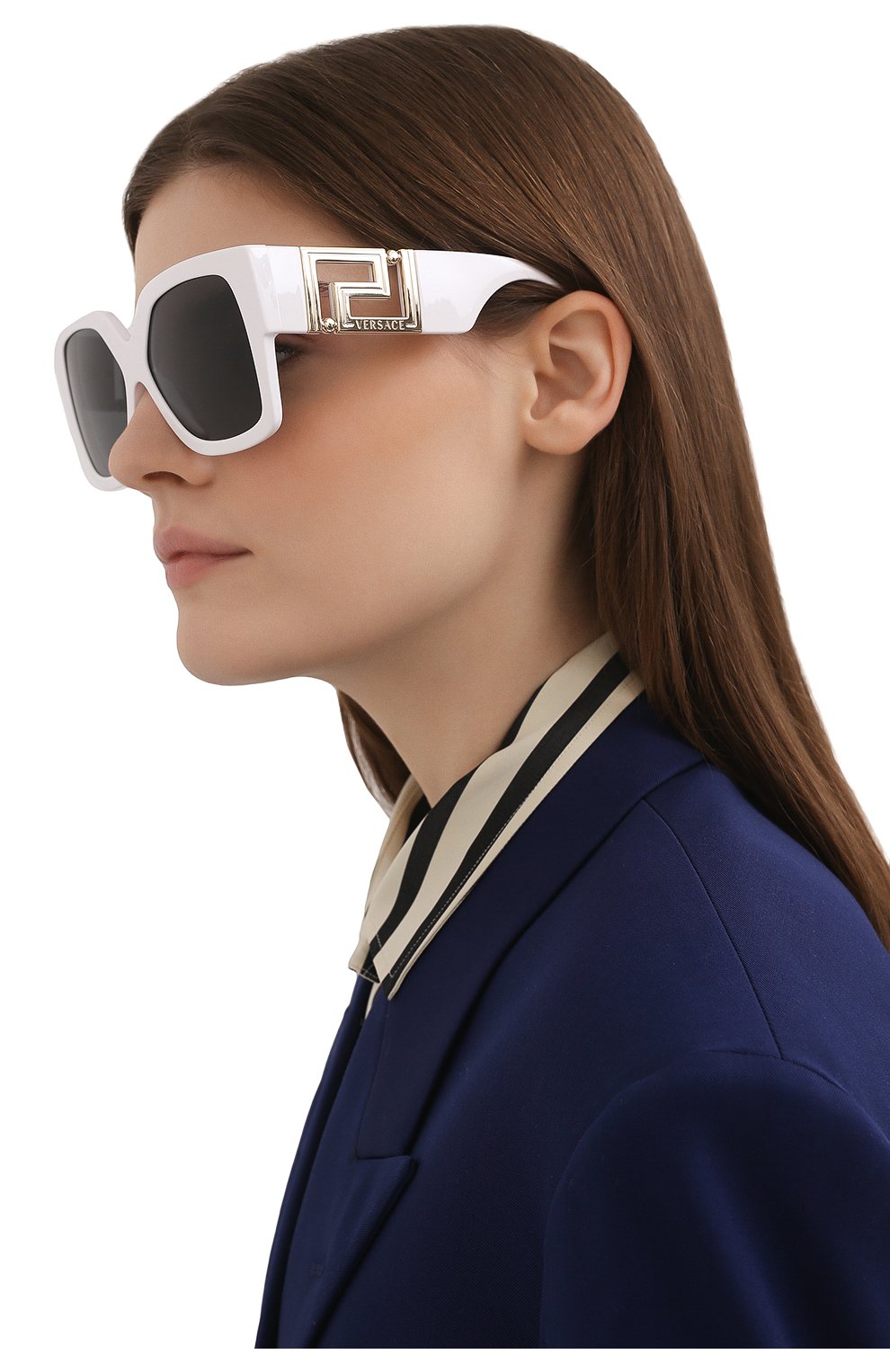 Женские солнцезащитные очки VERSACE белого цвета, арт. 4402-314/87 | Фото 2 (Региональные ограничения белый список (Axapta Mercury): RU; Тип очков: С/з; Очки форма: Квадратные, Бабочка; Оптика Гендер: оптика-женское)