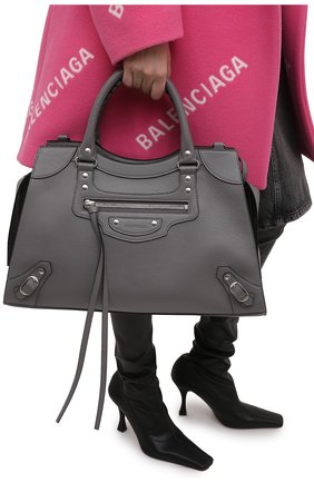 Женская сумка neo classic city BALENCIAGA серого цвета по цене 199500 руб., арт. 638470/15Y4Y | Фото 2 Женская сумка neo classic city BALENCIAGA серого цвета, арт. 638470/15Y4Y | Фото 2