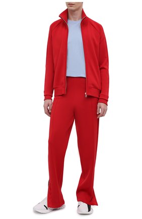 Мужской толстовка BOTTEGA VENETA красного цвета по цене 148500 руб., арт. 647513/V0C10 | Фото 2 Мужской толстовка BOTTEGA VENETA красного цвета, арт. 647513/V0C10 | Фото 2 (Материал внешний: Вискоза, Синтетический материал; Длина (для топов): Стандартные; Рукава: Длинные; Стили: Спорт-шик; Мужское Кросс-КТ: Толстовка-одежда)