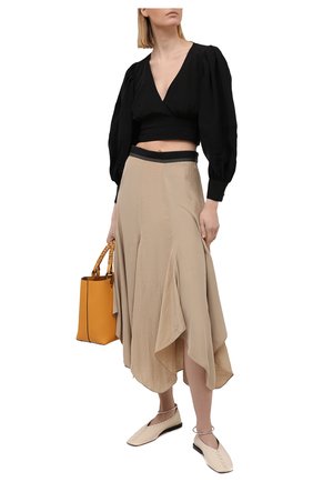 Женская блузка из вискозы и льна LOEWE черного цвета по цене 106000 руб., арт. S540Y07X25 | Фото 2 Женская блузка из вискозы и льна LOEWE черного цвета, арт. S540Y07X25 | Фото 2 (Рукава: Длинные; Материал внешний: Вискоза; Длина (для топов): Укороченные; Женское Кросс-КТ: Блуза-одежда; Принт: Без принта; Стили: Романтичный; Региональные ограничения белый список (Axapta Mercury): RU)