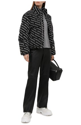 Женский джинсовый пуховик DENIM X ALEXANDER WANG серого цвета по цене 66700 руб., арт. 4DC1212885 | Фото 2 Женский джинсовый пуховик DENIM X ALEXANDER WANG серого цвета, арт. 4DC1212885 | Фото 2