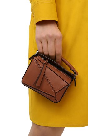 Женская сумка puzzle nano LOEWE коричневого цвета по цене 94100 руб., арт. A510U98X01 | Фото 2 Женская сумка puzzle nano LOEWE коричневого цвета, арт. A510U98X01 | Фото 2