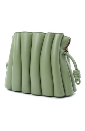 Женская сумка flamenco LOEWE зеленого цвета по цене 226500 руб., арт. A411FC4X01 | Фото 3 Женская сумка flamenco LOEWE зеленого цвета, арт. A411FC4X01 | Фото 3 (Сумки-технические: Сумки через плечо; Размер: medium; Материал: Натуральная кожа; Ремень/цепочка: На ремешке)